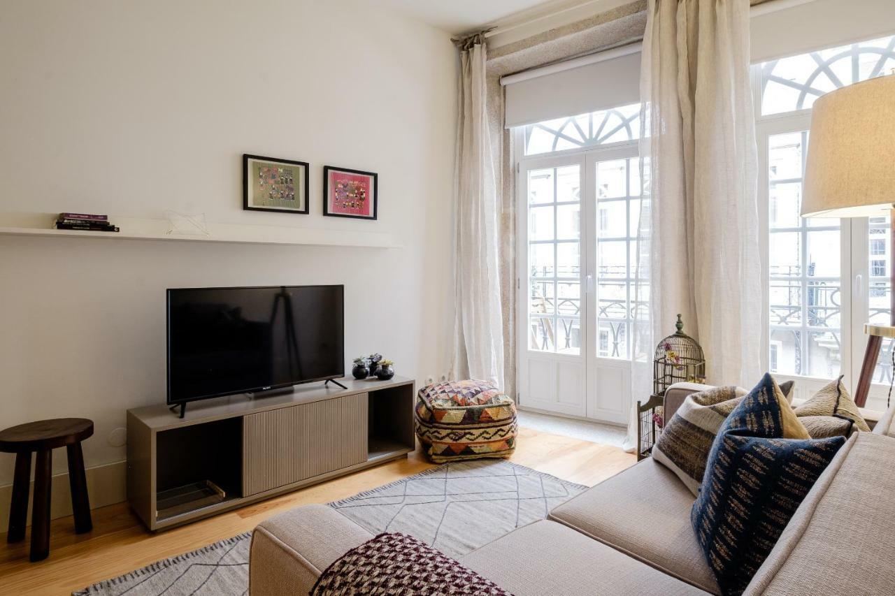 Boutique Rentals-Flores Plaza In City Historical Center Porto Exterior photo
