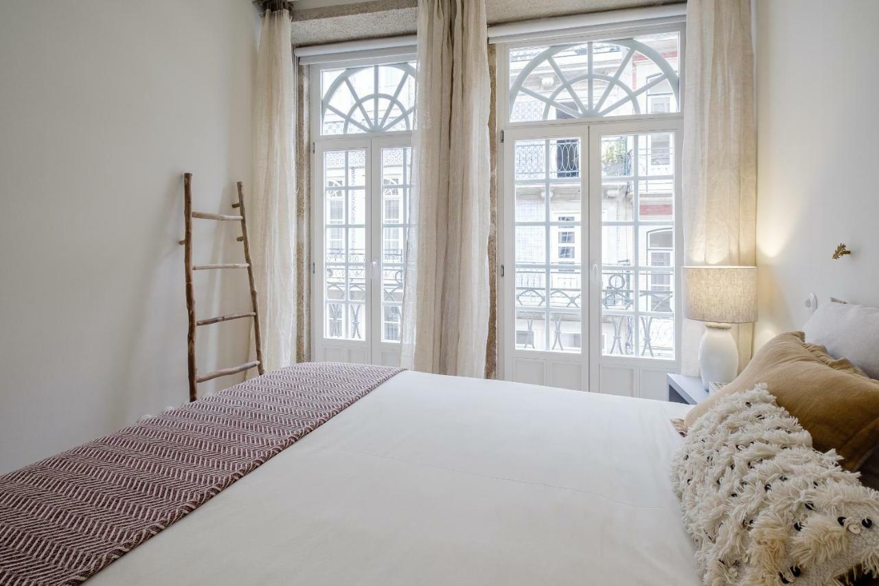 Boutique Rentals-Flores Plaza In City Historical Center Porto Exterior photo