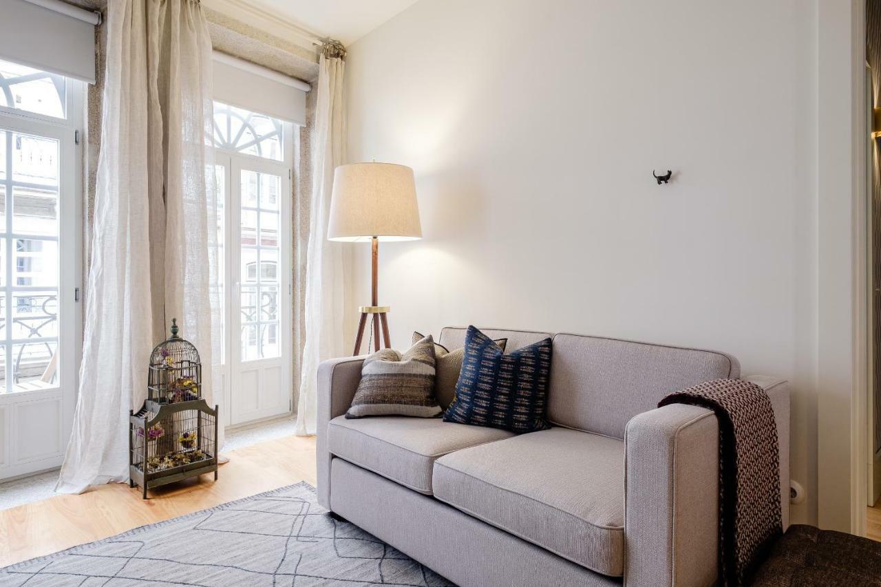 Boutique Rentals-Flores Plaza In City Historical Center Porto Exterior photo
